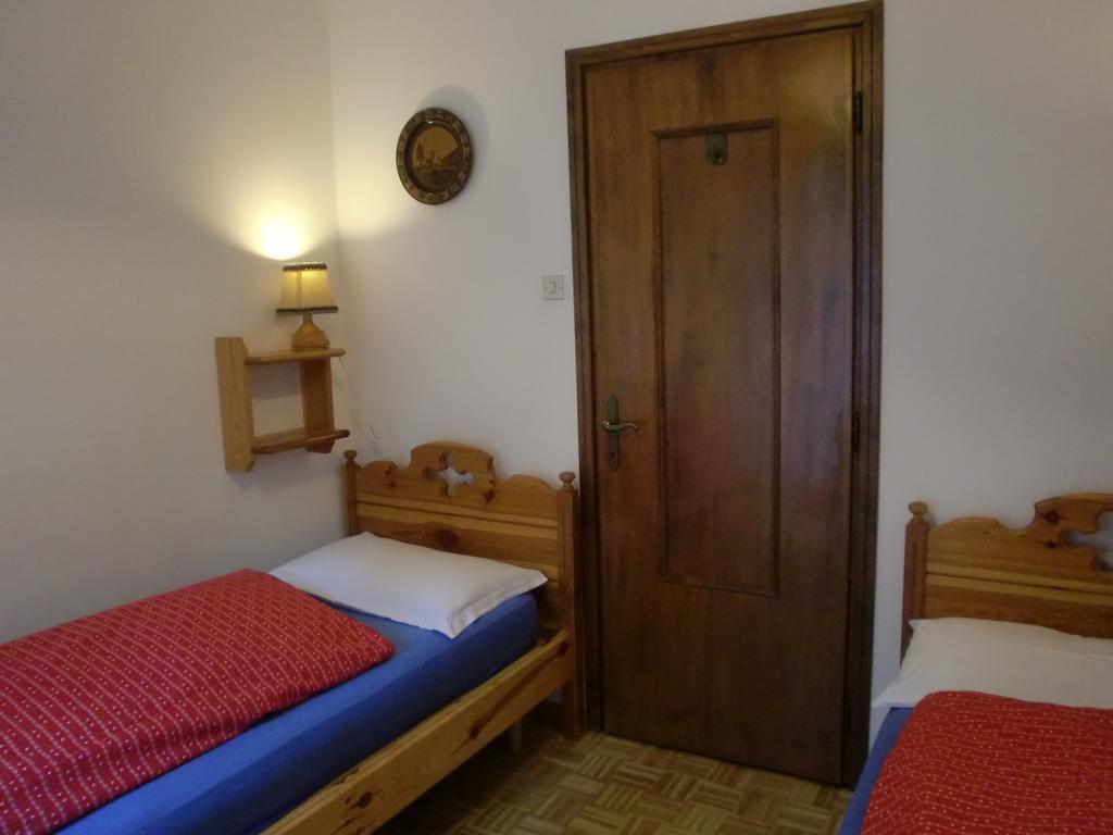 Appartamento Niki Campitello Кампителло-ди-Фасса Экстерьер фото